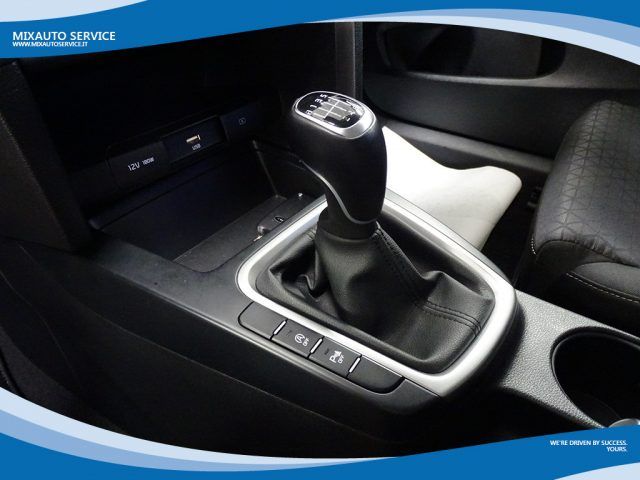 https://cdn-carmove.caraffinity.it/storage/2efa8911-352c-41cc-a159-0d359ce0f067/photos/ea65debb-560d-41dd-a57a-af70a723fe3e/19192588_E_6486f928aa3d7.jpg